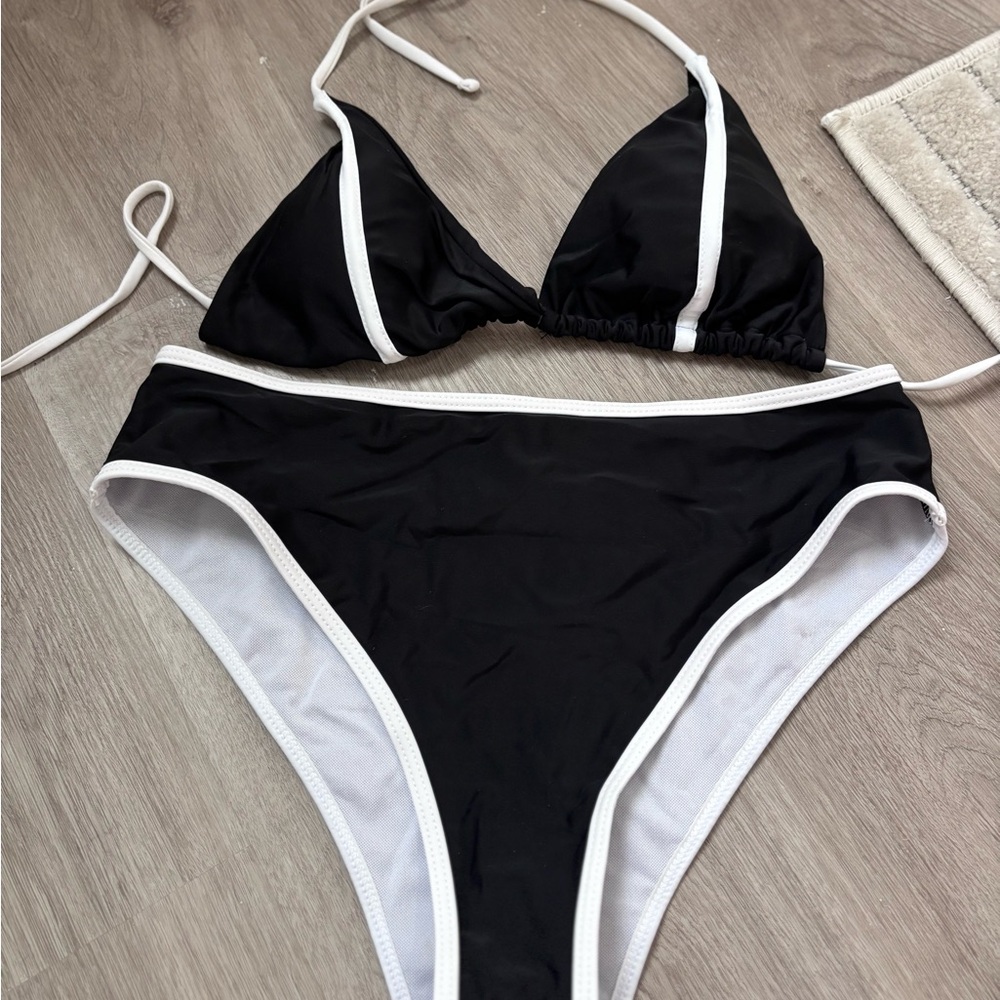SHEIN Black and White Bikini